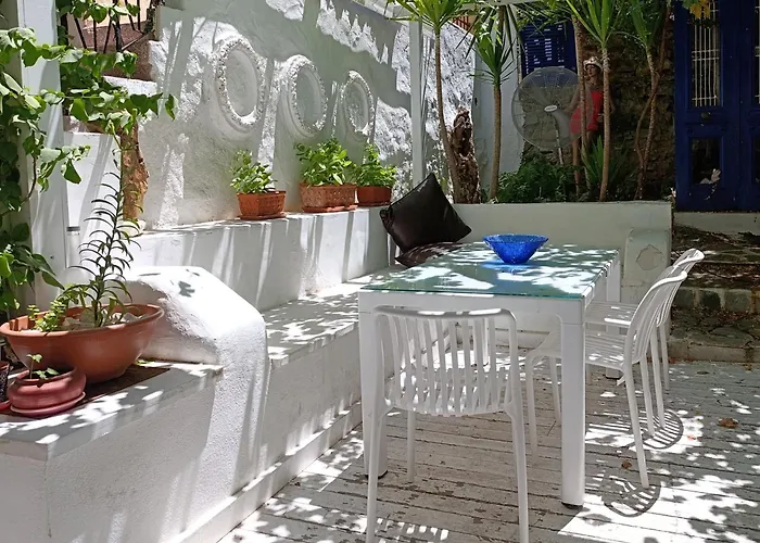 Trykonos Garden - Free Parking - Explore Center By Foot - Close To University & Helexpo
